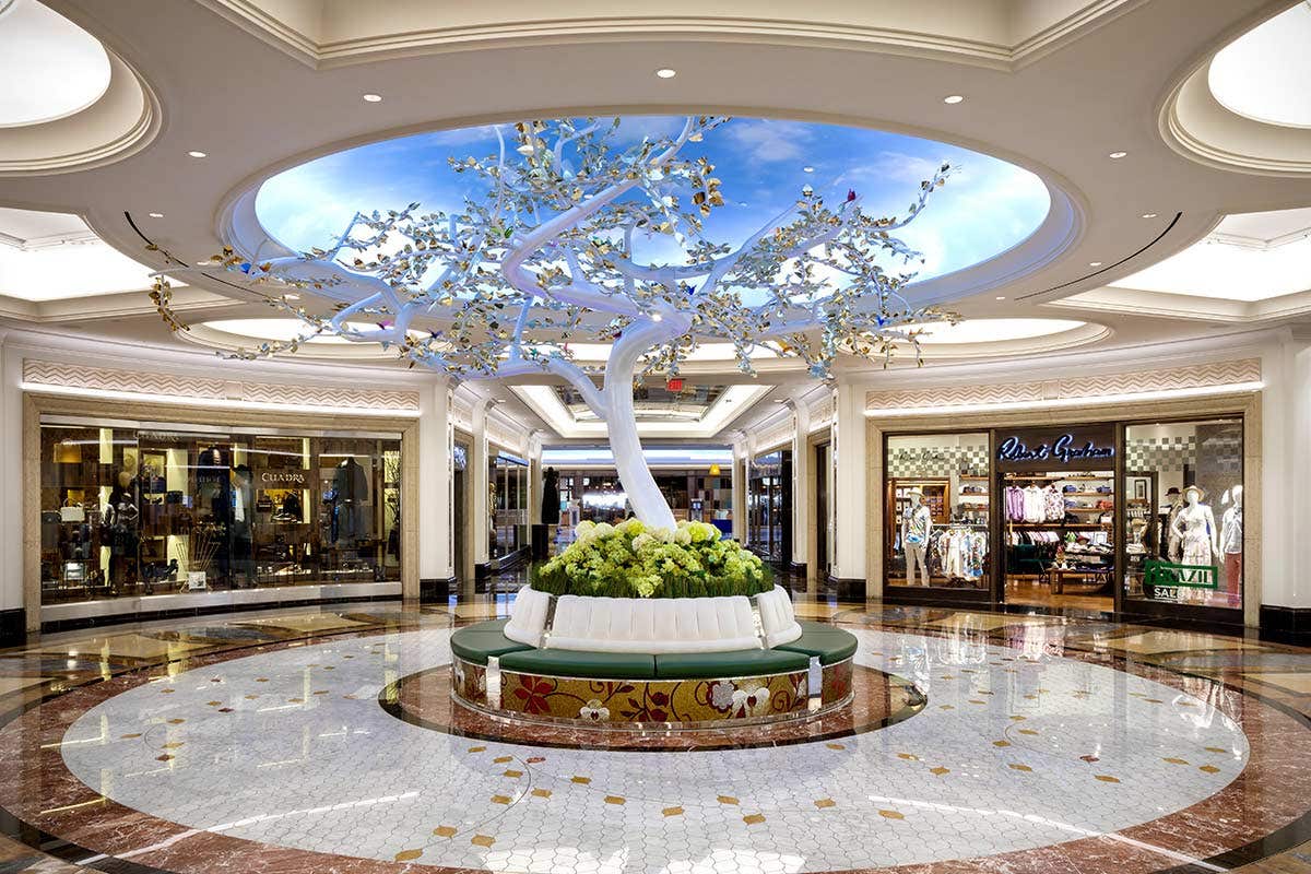 The wishing tree (a large while tree) in the Grand Canal Shoppes.